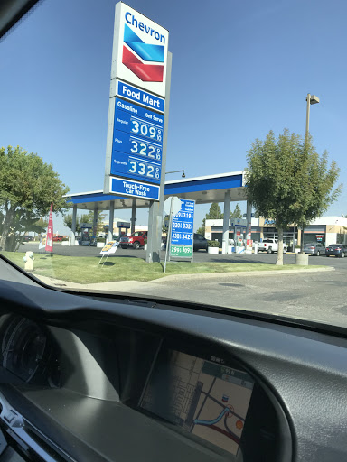 Gas Station «Chevron», reviews and photos, 2322 Girard St, Delano, CA 93215, USA