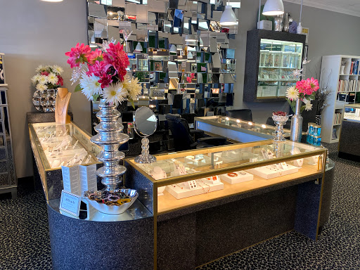 Jewelry Store «J & L Jewelry», reviews and photos, 1823 Ximeno Ave, Long Beach, CA 90815, USA