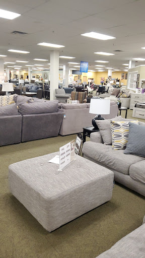 Furniture Store «Raymour & Flanigan Furniture and Mattress Store», reviews and photos, 2795 Richmond Ave, Staten Island, NY 10314, USA