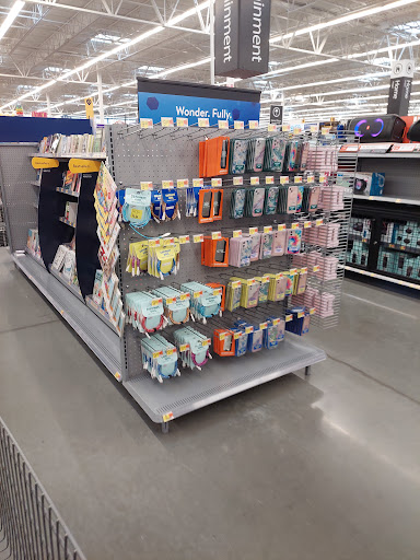 Supermarket «Walmart», reviews and photos, 11930 Narcoossee Rd, Orlando, FL 32832, USA