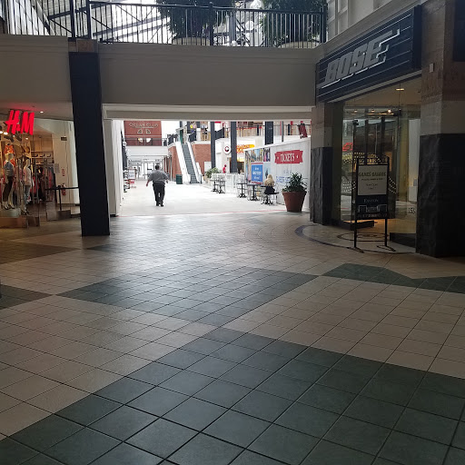 Shopping Mall «Easton Town Center», reviews and photos, 160 Easton Town Center, Columbus, OH 43219, USA