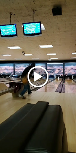 Bowling Alley «Fischer Lanes Lounge», reviews and photos, 880 Locust St, Dubuque, IA 52001, USA