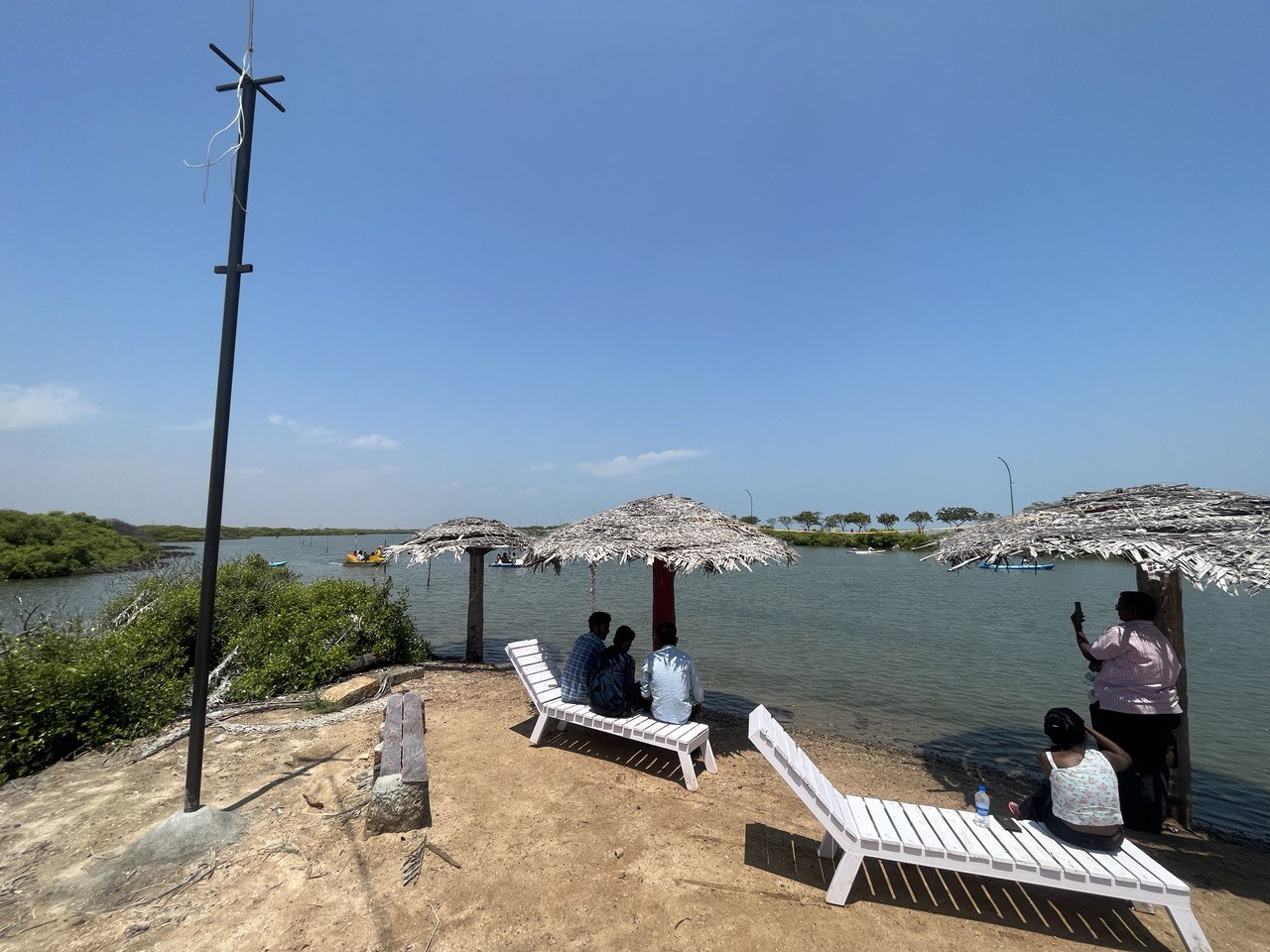 Photo de Eco park Beach avec l'eau cristalline de surface