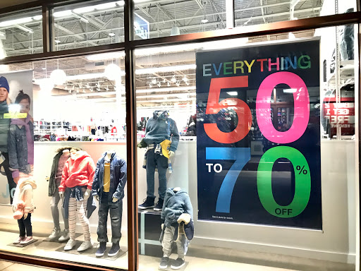 Clothing Store «Gap Outlet», reviews and photos, 1001 N Arney Rd, Woodburn, OR 97071, USA