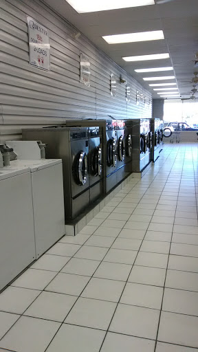 Laundromat «Super Matt Laundry», reviews and photos, 1522 Lakeview Dr, Sebring, FL 33870, USA