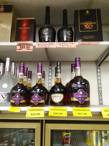 Liquor Store «Liquor City - Louisville», reviews and photos, 1420 W Jefferson St, Louisville, KY 40203, USA