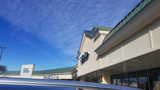 Print Shop «FedEx Office Print & Ship Center», reviews and photos, 12125 Rockville Pike, North Bethesda, MD 20852, USA