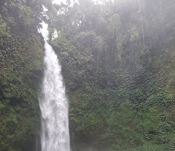 Air Terjun Nungnung photo