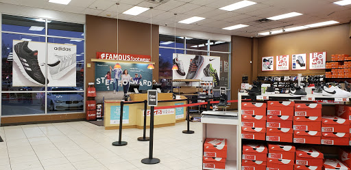 Shoe Store «Famous Footwear», reviews and photos, 7951 W Tropical Pkwy, Las Vegas, NV 89149, USA