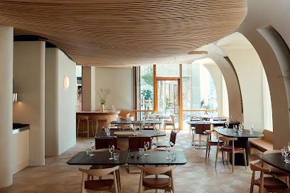 Holzweiler Platz Restaurant (Oslo) - Operagata 61D, 0194 Oslo, Norway