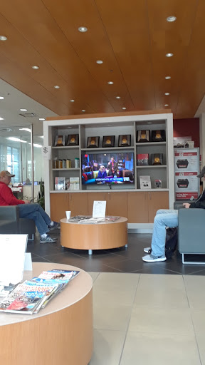 Car Dealer «Toyota of Newnan», reviews and photos, 2 Herring Rd, Newnan, GA 30265, USA