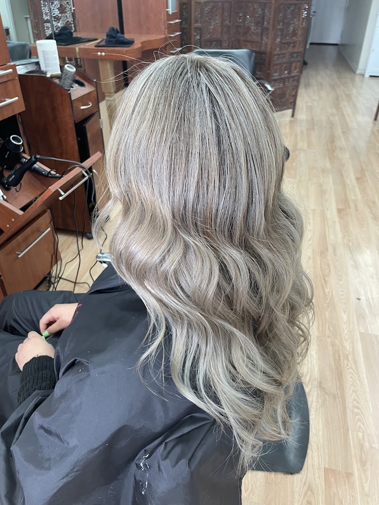 VIP Beauty Salon 93036