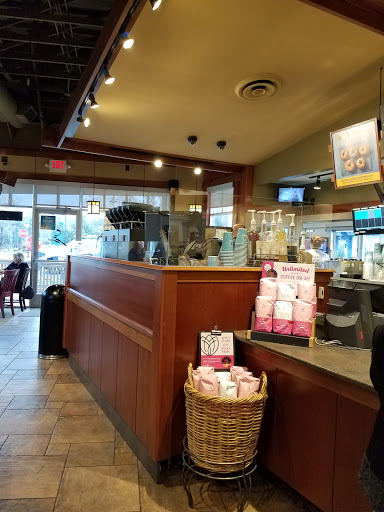 Coffee Shop «Caribou Coffee», reviews and photos, 5401 Shoreline Dr, Mound, MN 55364, USA