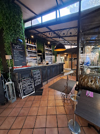 Atmosphère du Restaurant français Côté jardin à Saint-Maximin-la-Sainte-Baume - n°15
