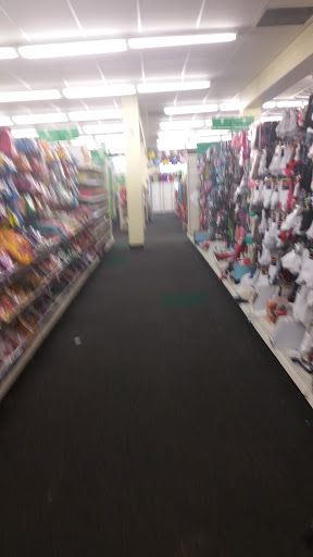 Dollar Store «Dollar Tree», reviews and photos, 4634 Belden Village St NW, Canton, OH 44718, USA