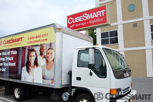 Self-Storage Facility «CubeSmart Self Storage», reviews and photos, 95 Woodfield Rd, West Hempstead, NY 11552, USA