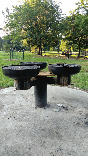 Park «Claremont Park», reviews and photos, Clay Ave & E. 170 St, Bronx, NY 10457, USA