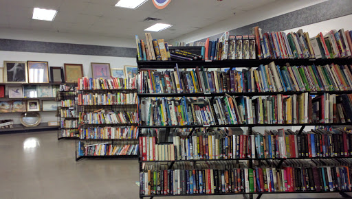 Thrift Store «35th Ave & Southern Goodwill Retail Store & Donation Center», reviews and photos, 3636 W Southern Ave, Phoenix, AZ 85041, USA