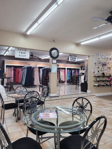 Bridal Shop «The Bridal Shoppe», reviews and photos, 525 Bailey Rd, Crystal City, MO 63019, USA