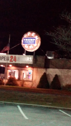 Donut Shop «Maple Donuts», reviews and photos, 50 Robinhood Dr, Goldsboro, PA 17319, USA