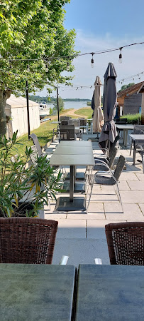 Atmosphère du Restaurant La Halte Nautique à Gigny-sur-Saône - n°3