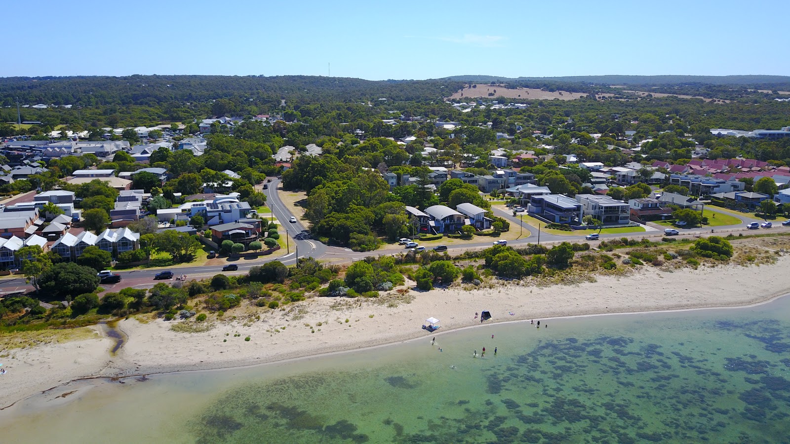 Dunsborough Beach'in fotoğrafı imkanlar alanı