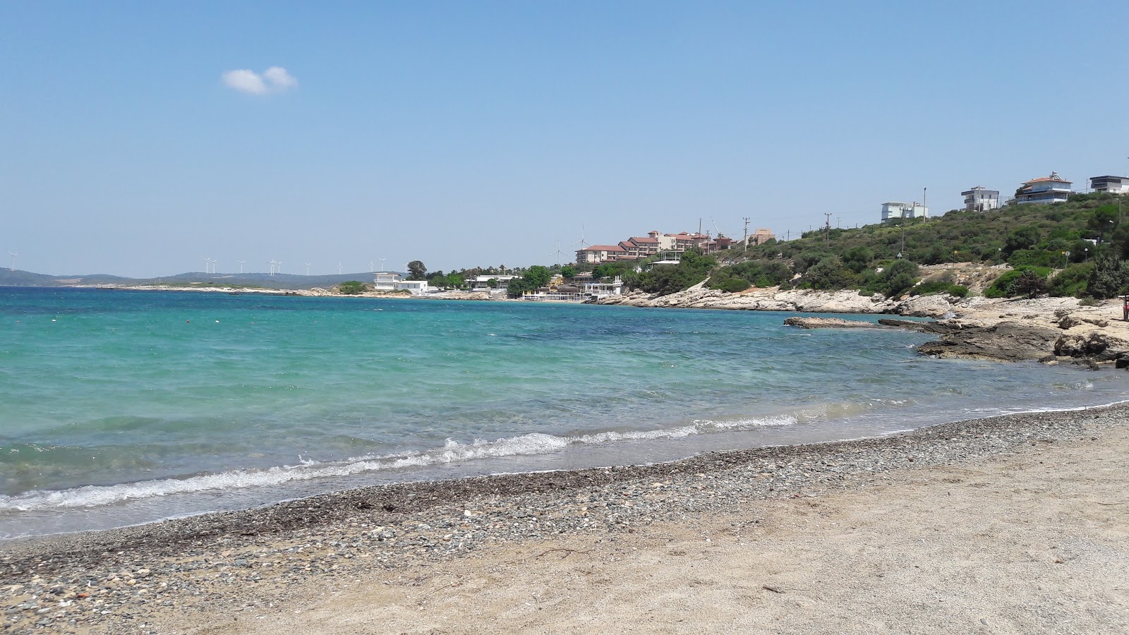 Fotografija Akkum Plaji z turkizna čista voda površino