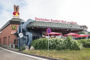 Serways Raststätte Deutscher Rasthof Weil am Rhein image