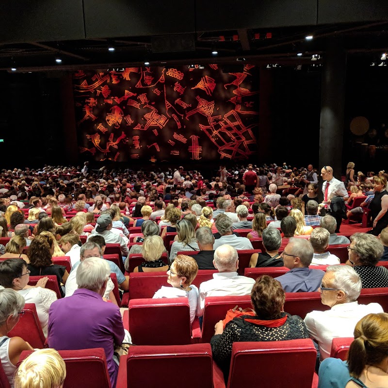 Stage Theater im Hafen