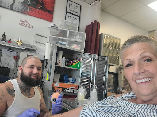 Tattoo Shop «22 Caliber Tattoo Studio», reviews and photos, 2588 Hilliard Rome Rd, Hilliard, OH 43026, USA