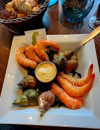 Plats et boissons du Restaurant de fruits de mer Cap Nell Restaurant à Rochefort - n°2