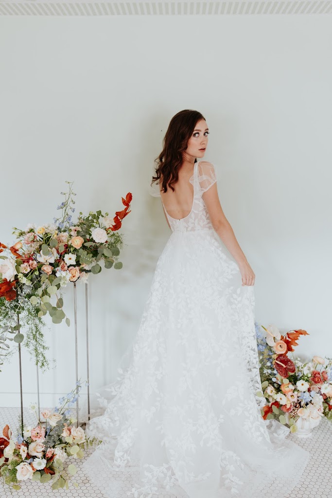 Looks by Mandy Lee 73103