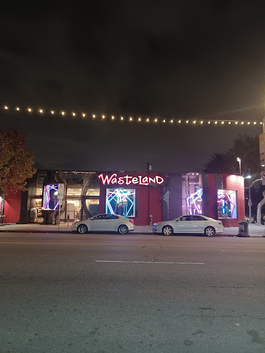 Liquor Store «Melrose Fine Wine & Liquor», reviews and photos, 7435 Melrose Ave, Los Angeles, CA 90046, USA