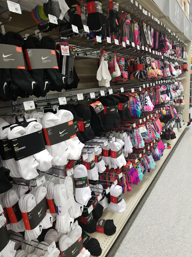 Sporting Goods Store «Academy Sports + Outdoors», reviews and photos, 2010 24th Ave NW, Norman, OK 73069, USA