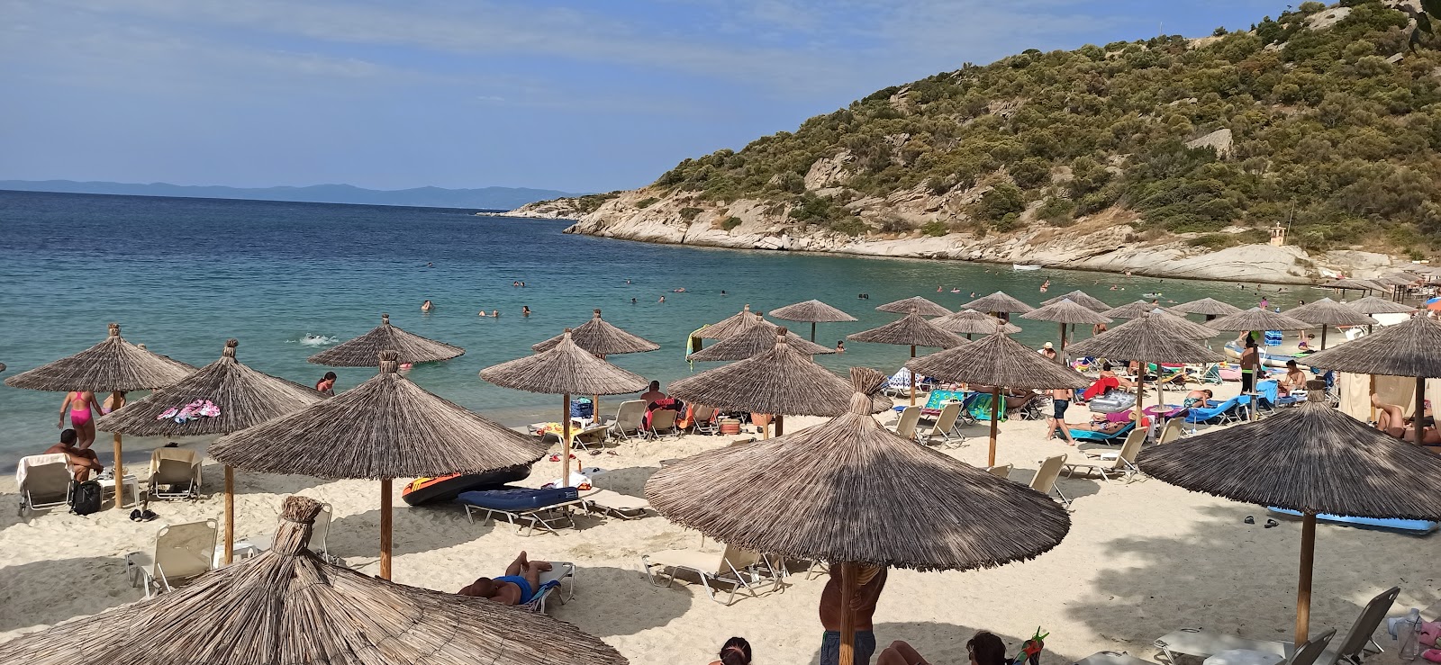 Fotografija Klimataria beach in naselje