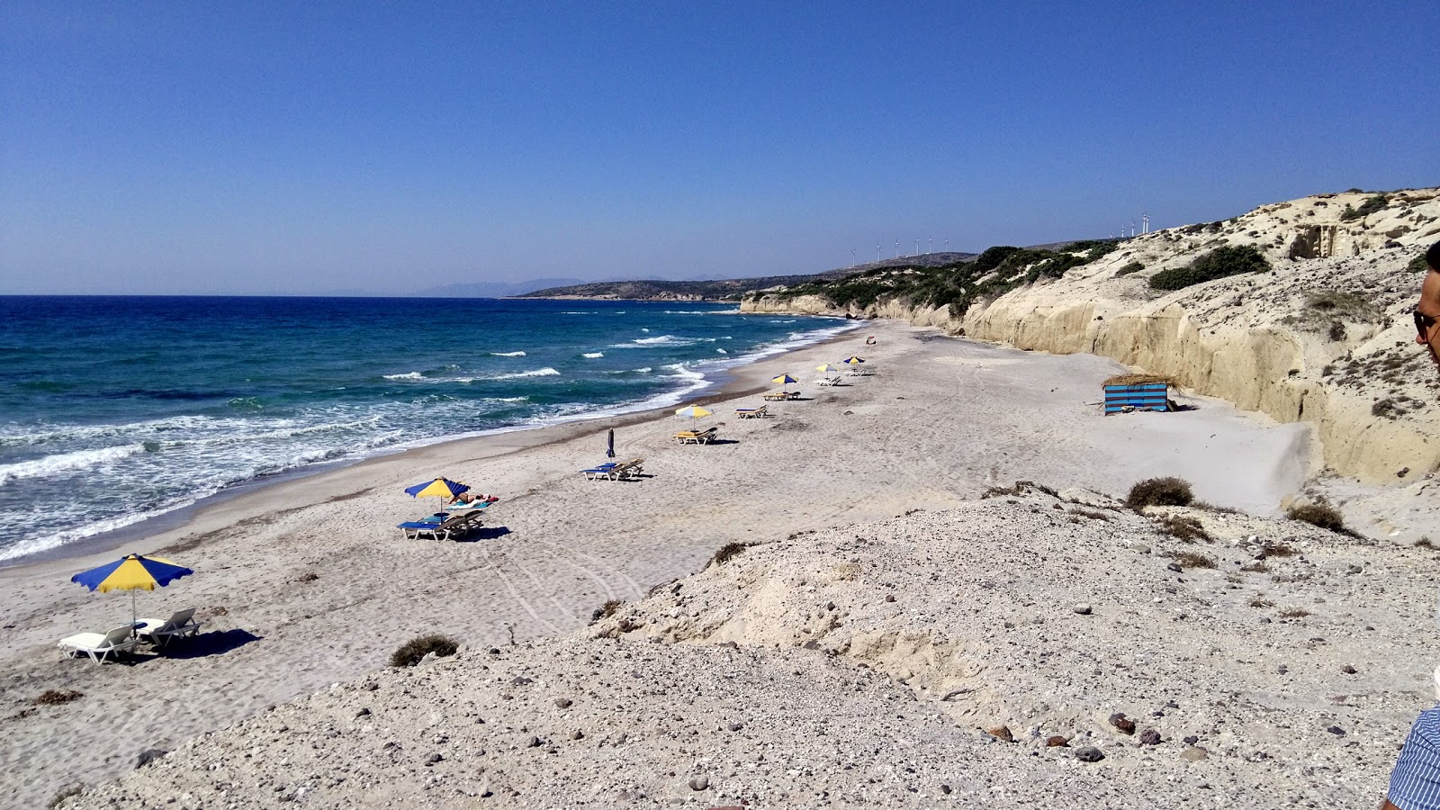Foto av Kata beach med turkos rent vatten yta