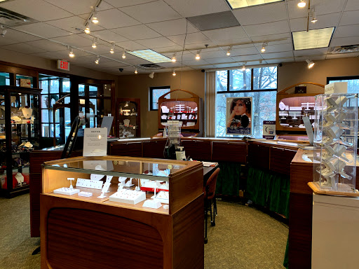 Jewelry Store «Pearce Jewelers», reviews and photos, 41 Glen Rd, West Lebanon, NH 03784, USA