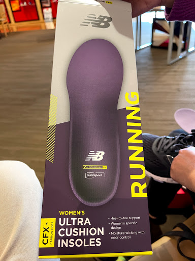 Shoe Store «New Balance», reviews and photos, 270 S Arroyo Pkwy, Pasadena, CA 91105, USA