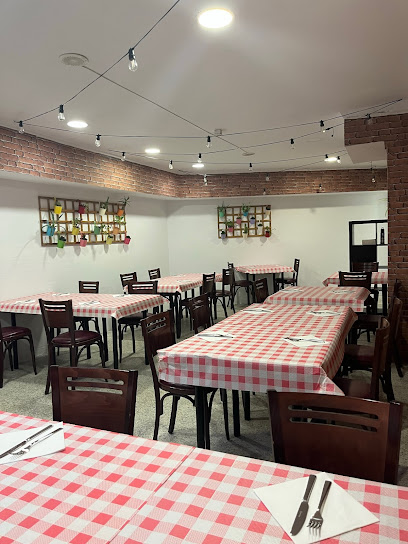 Restaurant Little Italy - Carrer del Doctor Barraquer, 26, 08750 Molins de Rei, Barcelona, Spain