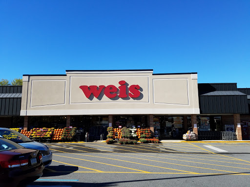 Supermarket «Weis Markets», reviews and photos, 1220 Chestnut St, Emmaus, PA 18049, USA