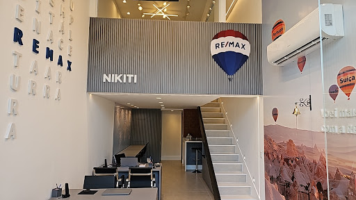 Logo da empresa - Remax Nikiti