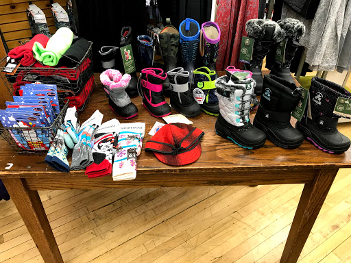 Shoe Store «Nokomis Shoe Shop», reviews and photos, 4950 S 34th Ave, Minneapolis, MN 55417, USA