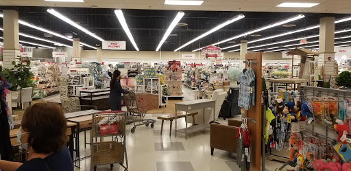 Department Store «T.J. Maxx and HomeGoods», reviews and photos, 3205 Woodward Crossing Blvd, Buford, GA 30519, USA