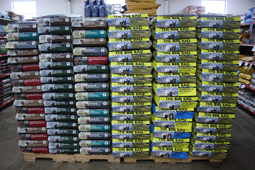 Pet Supply Store «Anaheim Feed & Pet Supply Inc», reviews and photos, 1730 N Lemon St, Anaheim, CA 92801, USA