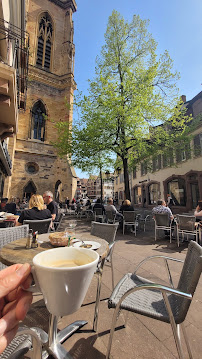 Atmosphère du Restaurant servant le petit-déjeuner Pâtisserie Salon de Thé J-C Clergue à Colmar - n°5