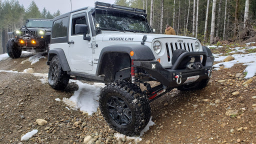 Car Dealer «Enumclaw Chrysler Jeep Dodge», reviews and photos, 726 Roosevelt Ave, Enumclaw, WA 98022, USA