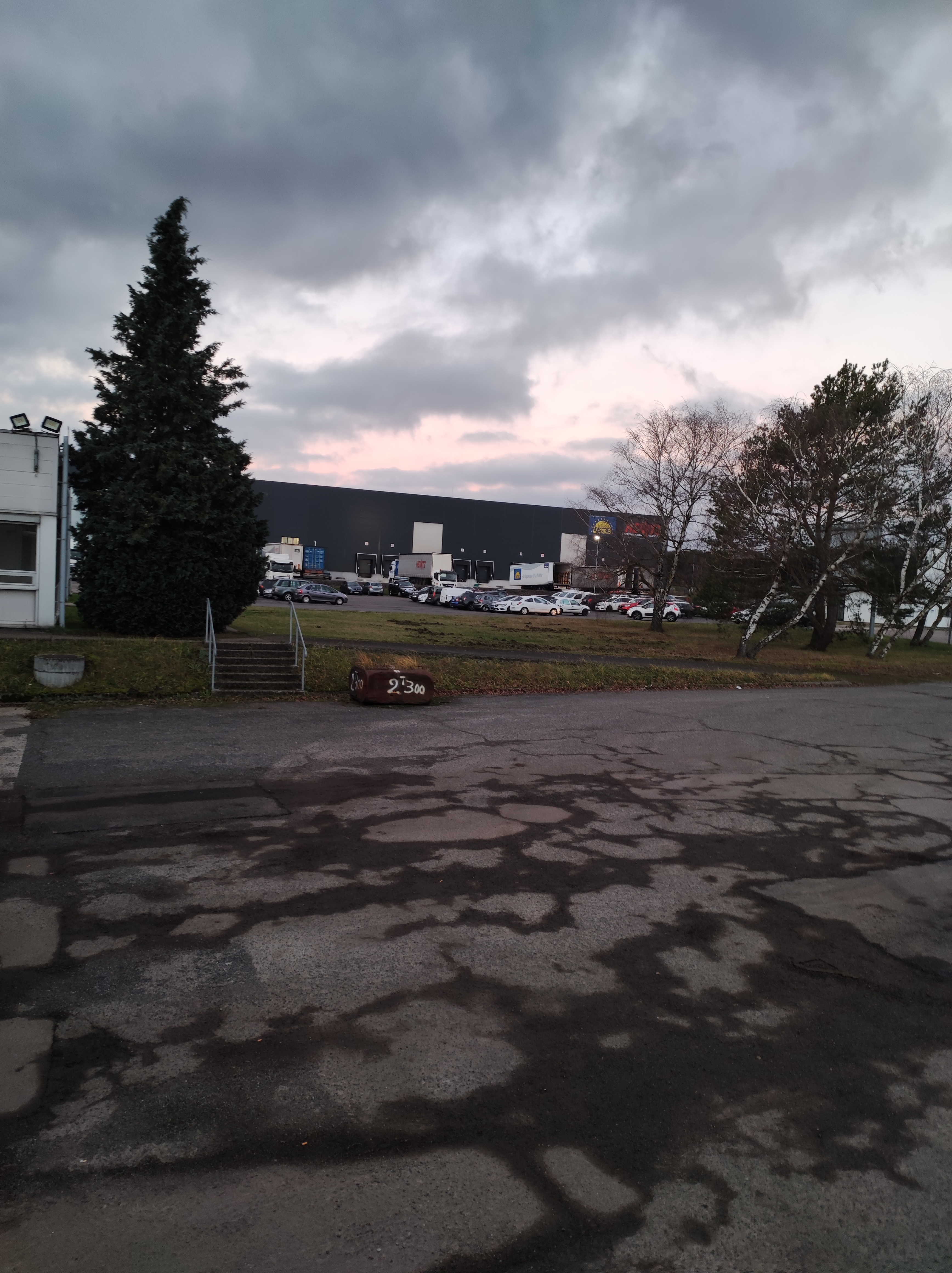 Photo n° 3 de l'avis de /\\/. fait le 17/12/2021 à 07:12