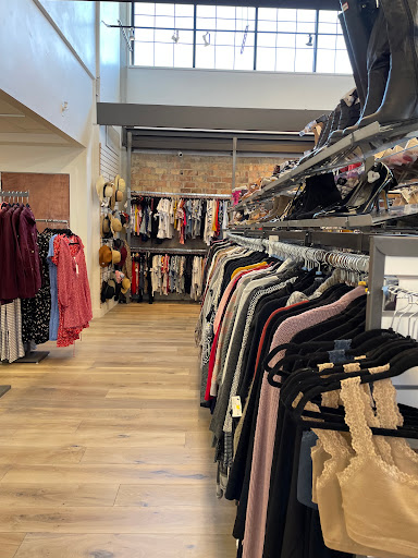 Clothing Store «Uptown Cheapskate», reviews and photos, 353 W 200 S, Salt Lake City, UT 84102, USA