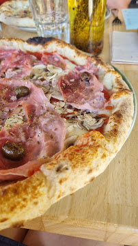 Plats et boissons du Pizzeria Pizza Mongelli Saint-Gély-Du-Fesc à Saint-Gély-du-Fesc - n°18