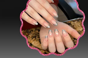 Hollywood Spa & Nails image